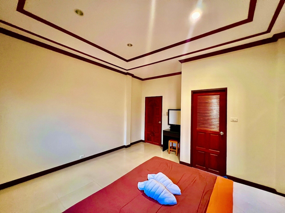 Phupha Beach Resort — Klaeng — photo 4