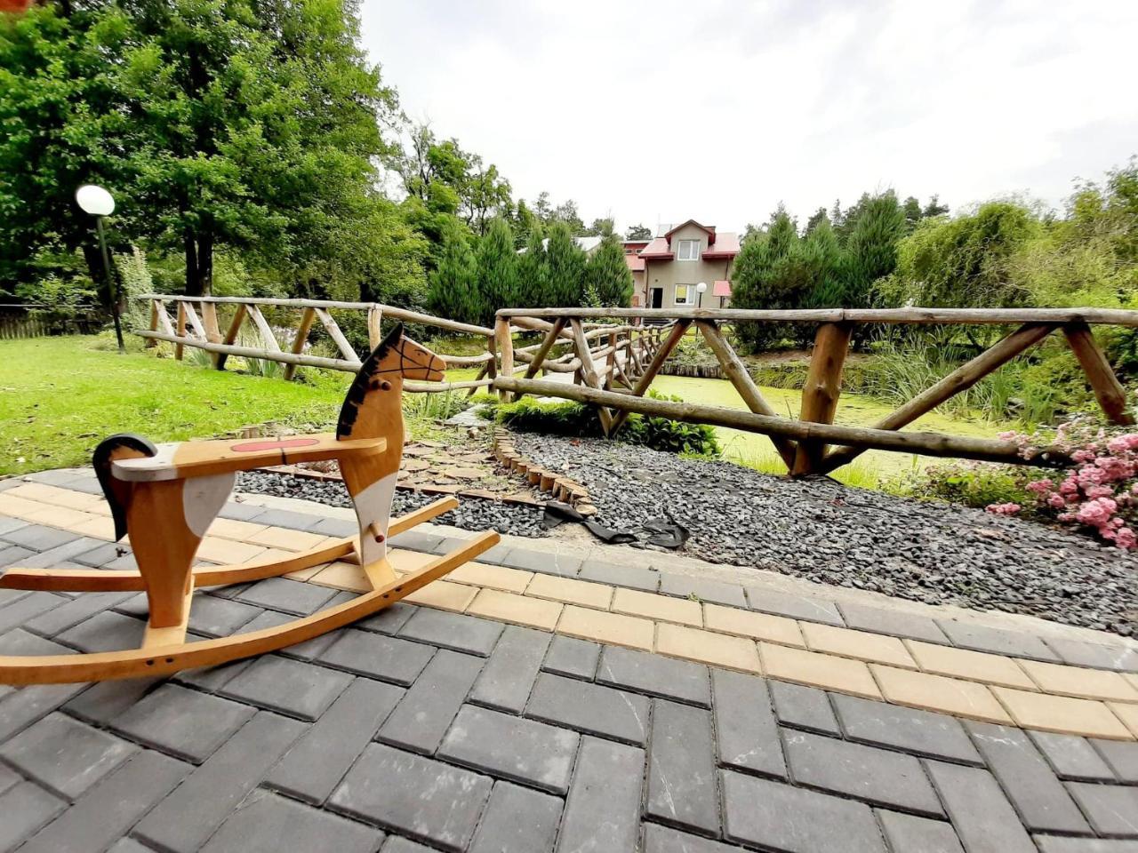 Gospodarstwo Agroturystyczne Pod Lasem Maria Płazio — hotel in Narol