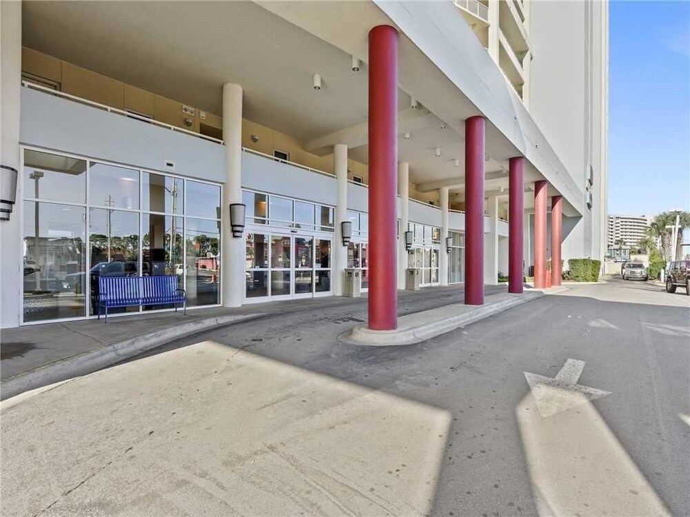 Majestic 2202 West Tower 1 Four Bedroom Condo — hotel in Panama City Beach