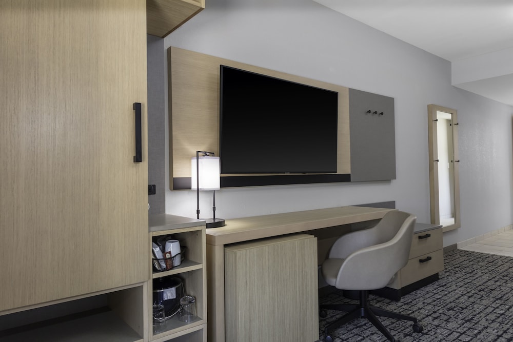 Hyatt Place Charlotte University Research Park - photo 9