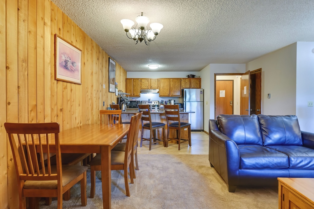 Mtn Condo w Ski Locker & Pools 3 Mi to Resort - photo 24