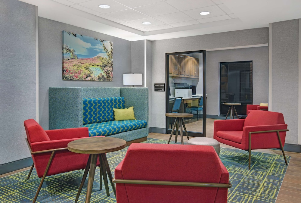 Hampton Inn Westfield - photo 5
