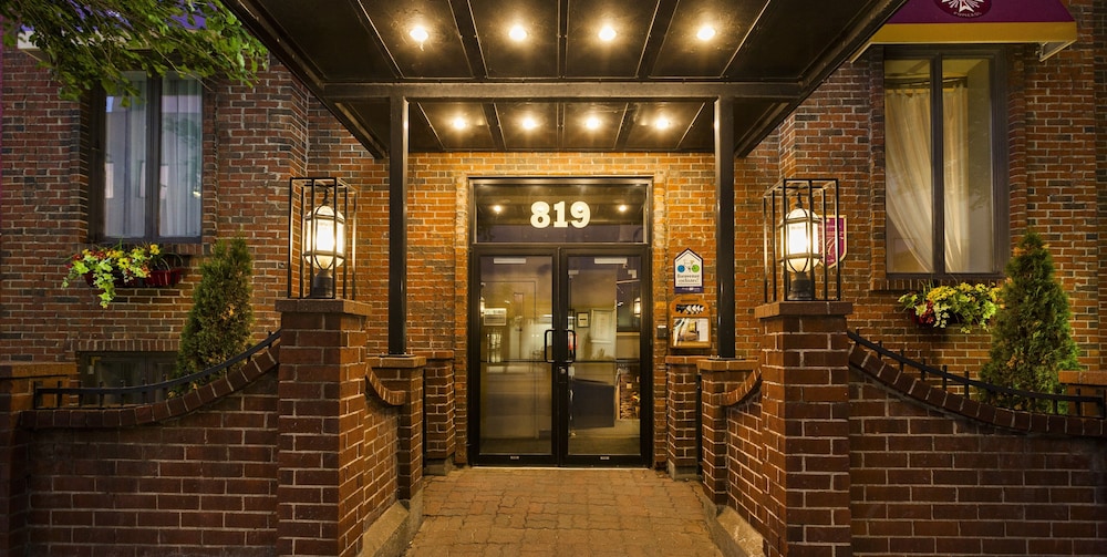 Le Pomerol - last minute hotel in Montreal