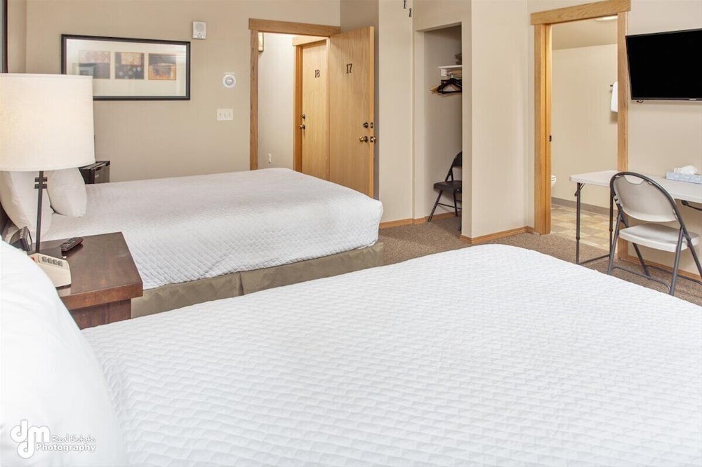Kenai Airport Hotel - photo 45