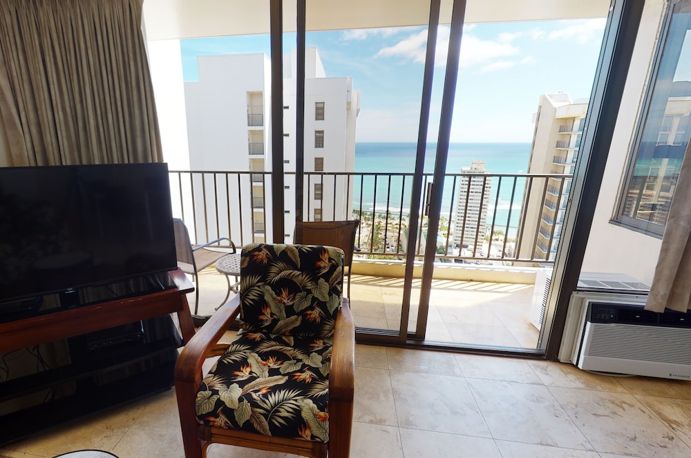 Waikiki Banyan Condo Located One Block From Waikiki Beach by Koko Resort Vacation Rentals - photo 137