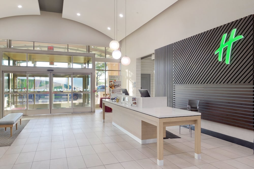 Holiday Inn Hotel & Suites Phoenix Airport By Ihg - photo 3