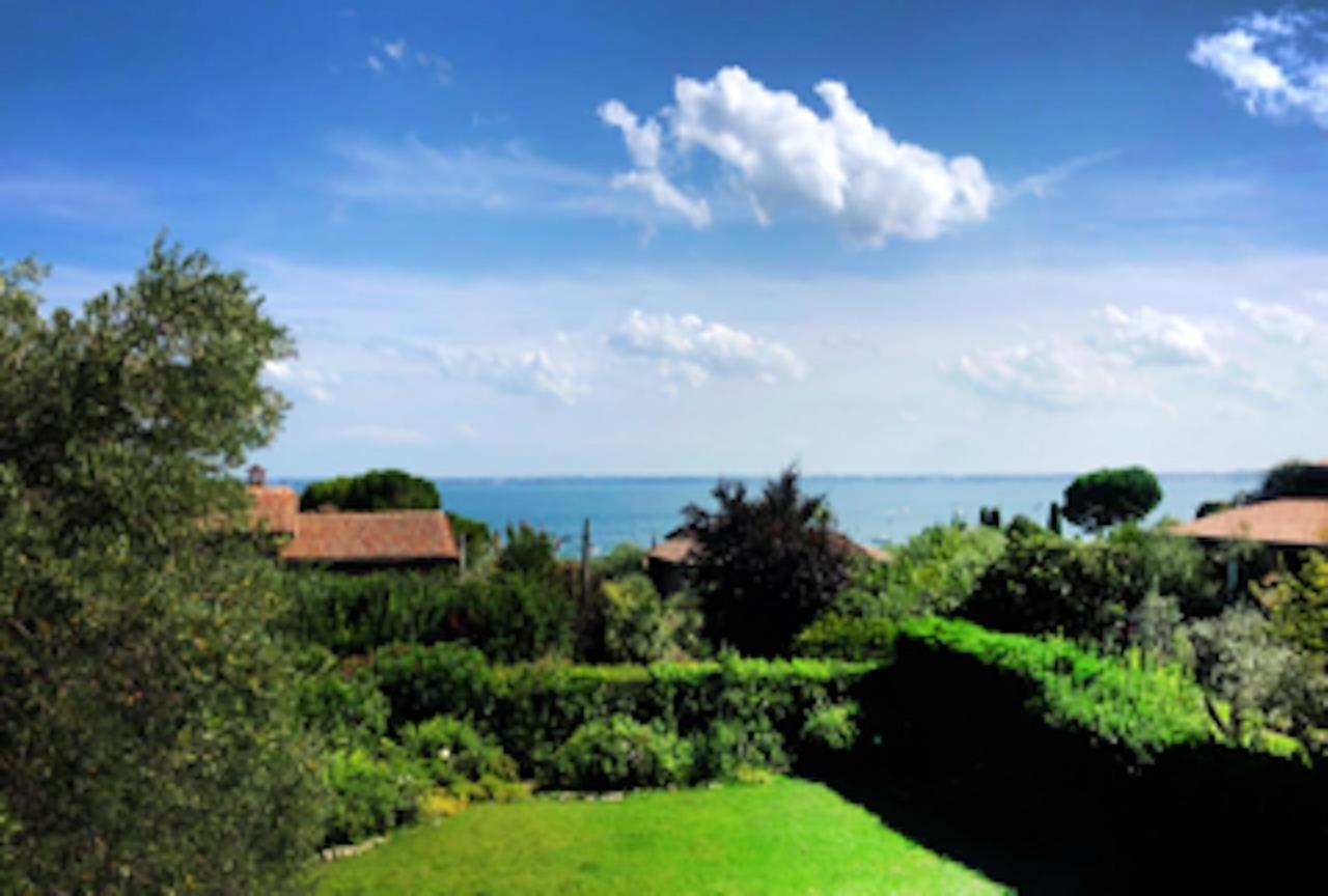 Villa Al Porto — 4-Star Luxury Hotel in Moniga Del Garda, Italy