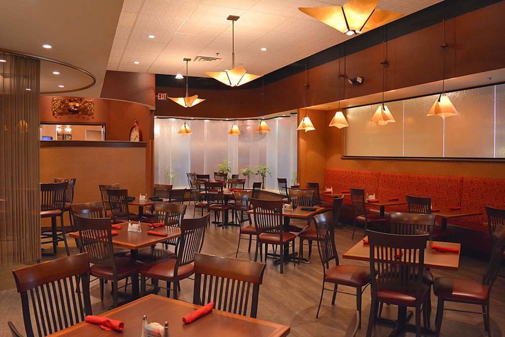 Clarion Hotel Philadelphia International Airport - photo 26