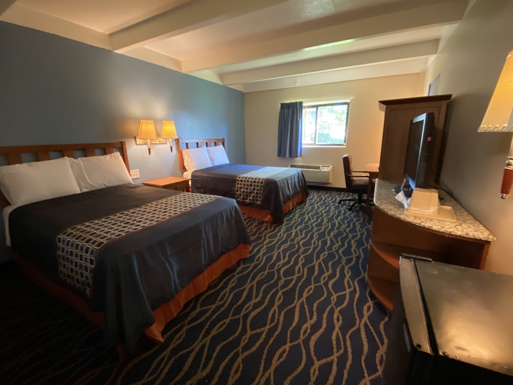 Economy Inn North Randall - photo 6