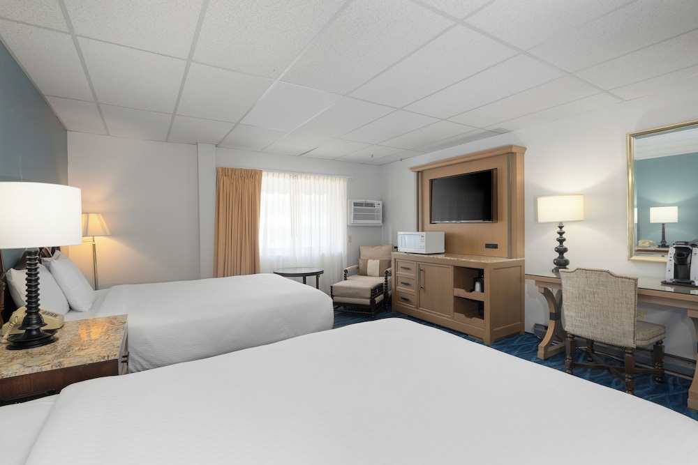 Boothbay Harbor Inn - photo 34