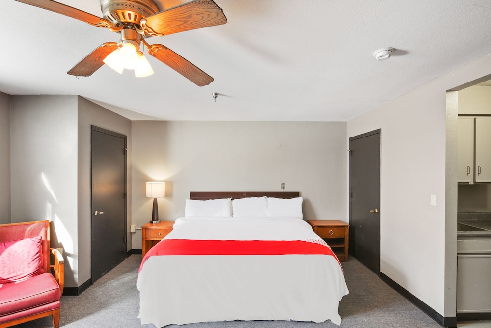 OYO Hotel Edmond University of Central Oklahoma in Edmond, United States