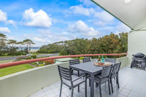 Fathoms 17 — 4-Star Luxury Hotel in Mollymook, Australia