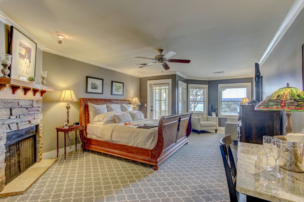 Lookout Point Lakeside Inn - photo 14