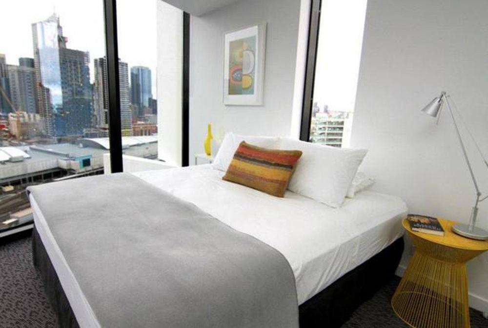 Lacrosse Apartment2c — Docklands — photo 3