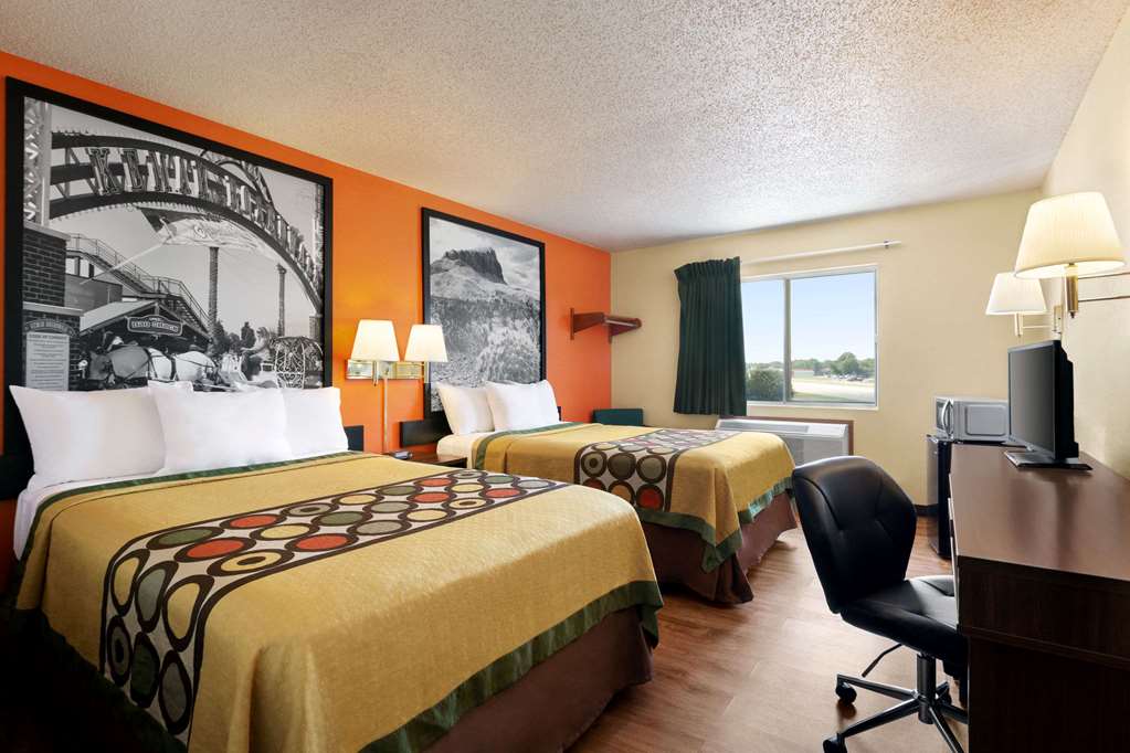 Super 8 by Wyndham Waco University Area - photo 14