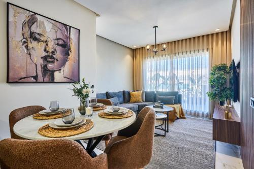 Sleek and Modern 2 Bed Unit in Downtown Casa — 4-Star Luxury Hotel in Casablanca, Morocco