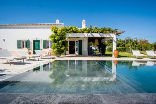 Charmante villa Authentique — 4-Star Luxury Hotel in Loule, Portugal