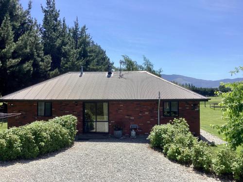 Oxford Holiday Cottage — 4-Star Luxury Hotel in Oxford, New Zealand