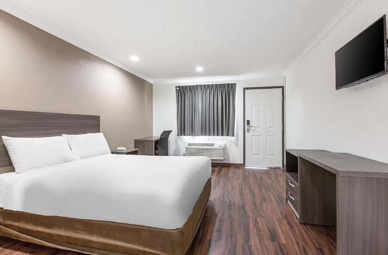 Baymont by Wyndham Bakersfield - last minute hotel in Bakersfield