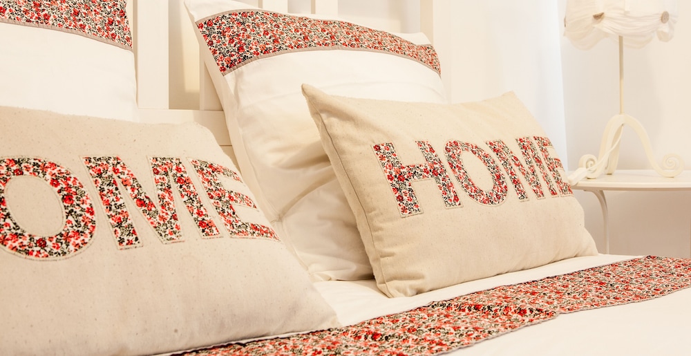 Les Maisons de Maje in Honfleur, France