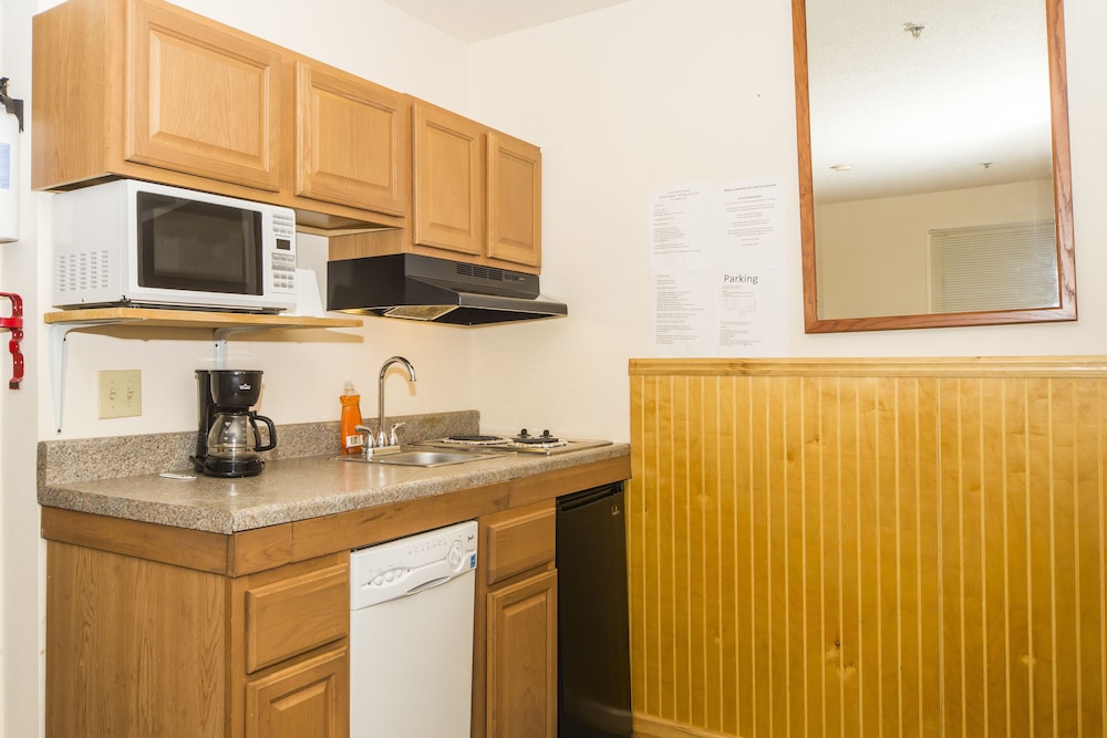 Summer Place Hotel - photo 23