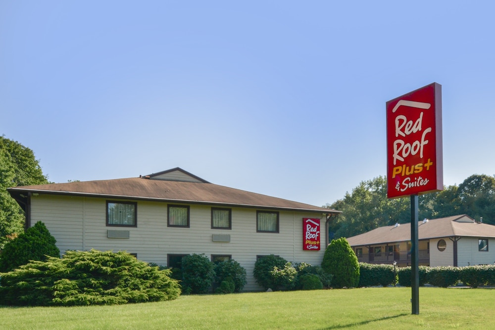 Red Roof Inn PLUS & Suites Guilford - photo 22