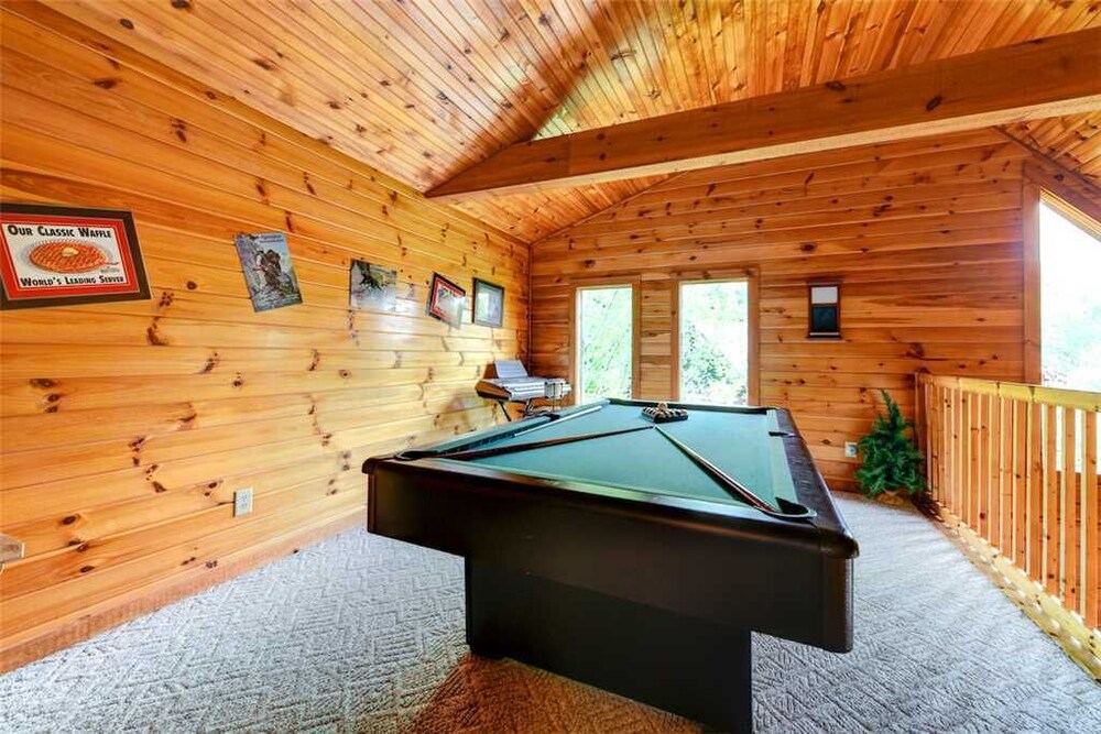 The Honey Pot Hot Tub resort Pool 560 FREE tickets each paid day - photo 3