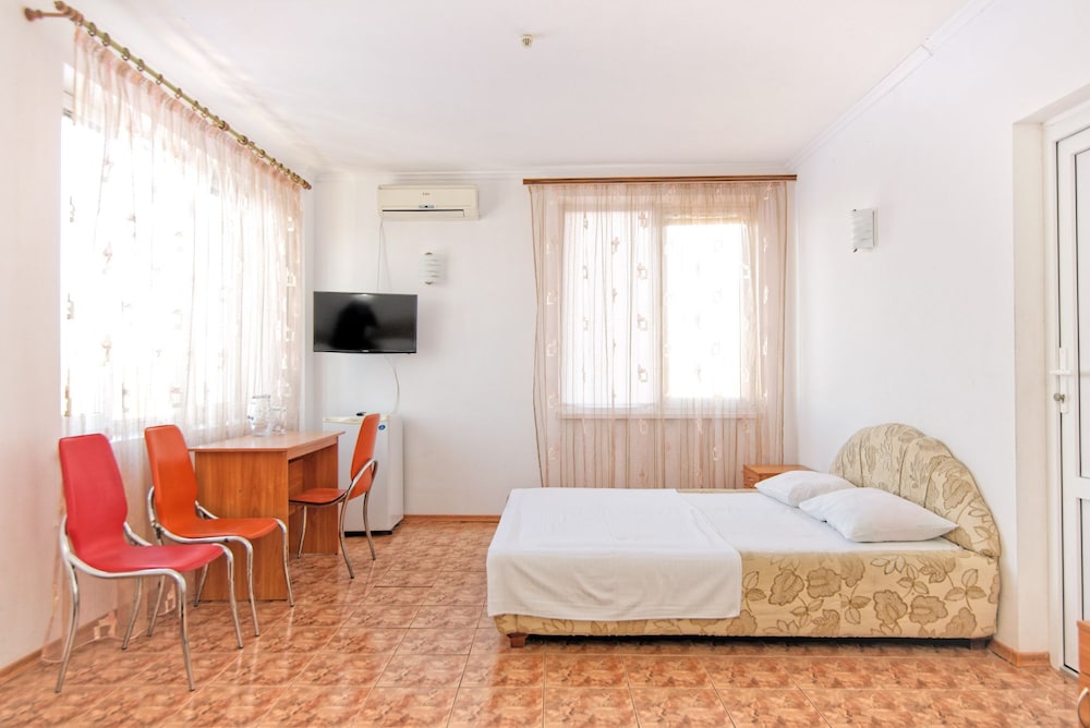 Oven Hotel — Karolino-Buhaz — photo 3