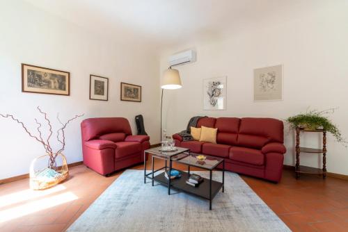 110 sqm apartment 6 sleeps in Santa Croce — 4-Star Luxury Hotel in Florence, Italy