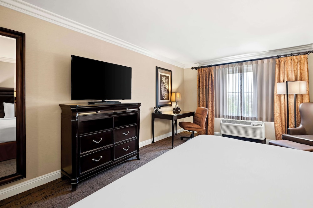 Best Western Ontario Mills Mall - photo 16