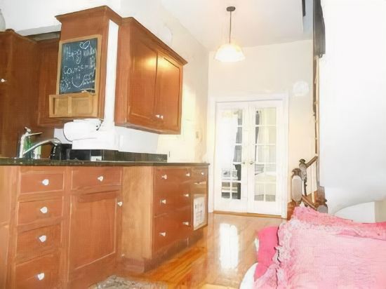 Brigham Circle Brownstone - photo 6