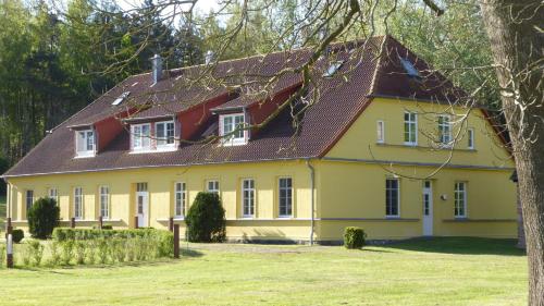 Gut Rattelvitz Parterre C WEST — 4-Star Luxury Hotel in Gingst, Germany