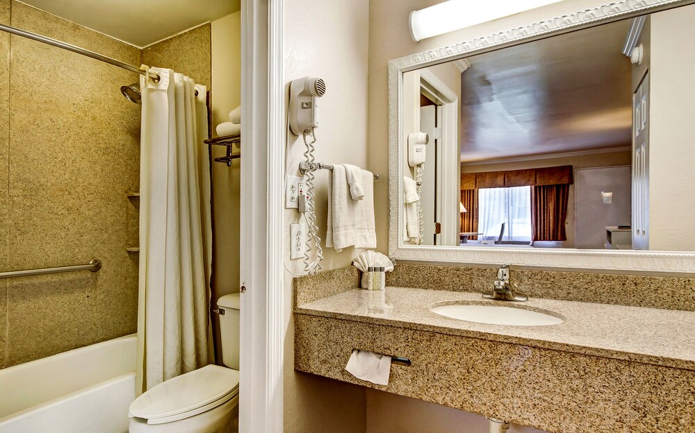 Vero Beach Inn & Suites I 95 - photo 7