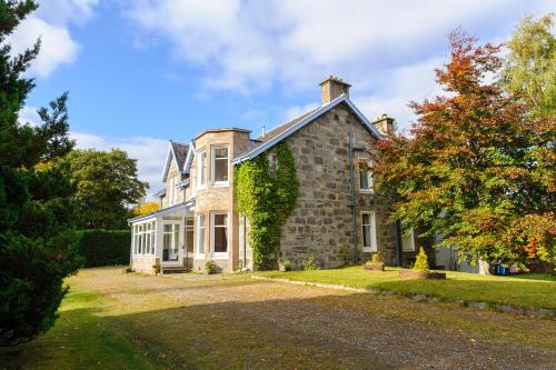Alvey House — 4-Star Luxury Hotel in Newtonmore, United Kingdom