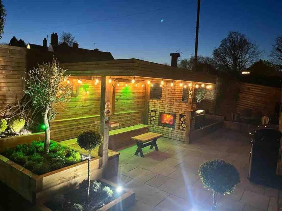1 The Cottage — 4-Star Luxury Hotel in Skelmersdale, United Kingdom