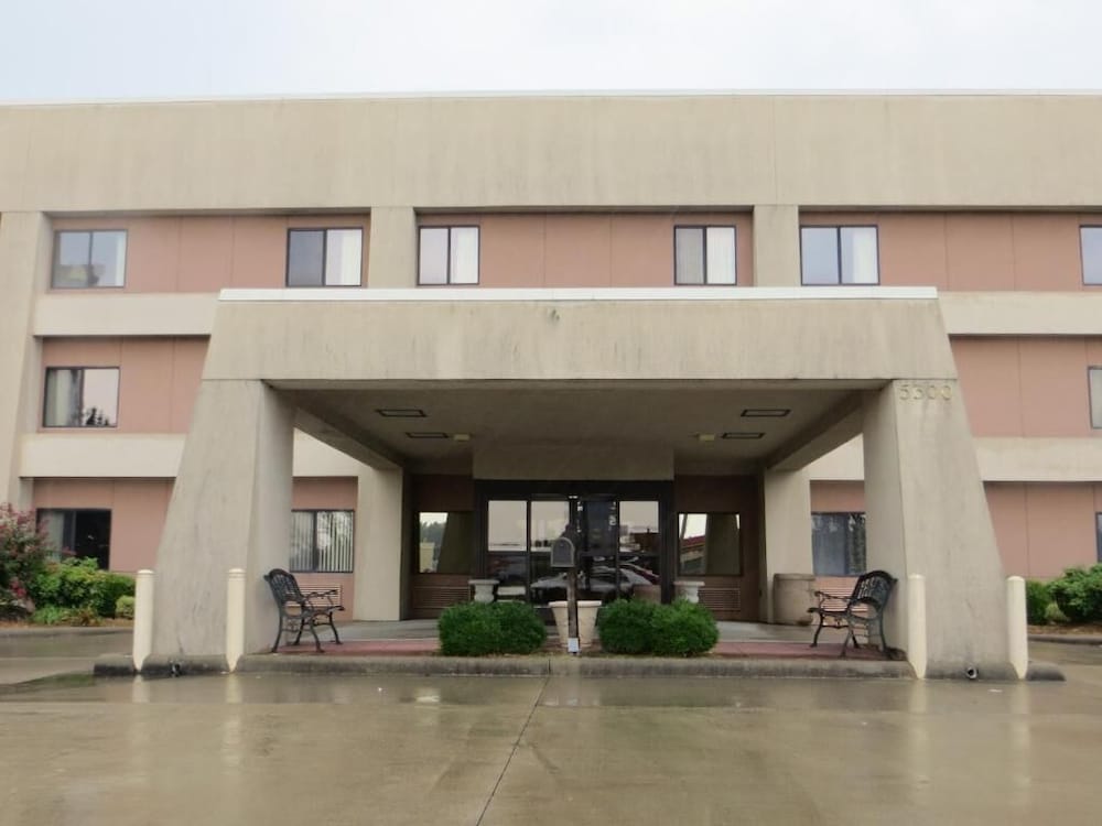 Baymont by Wyndham Paducah - photo 25