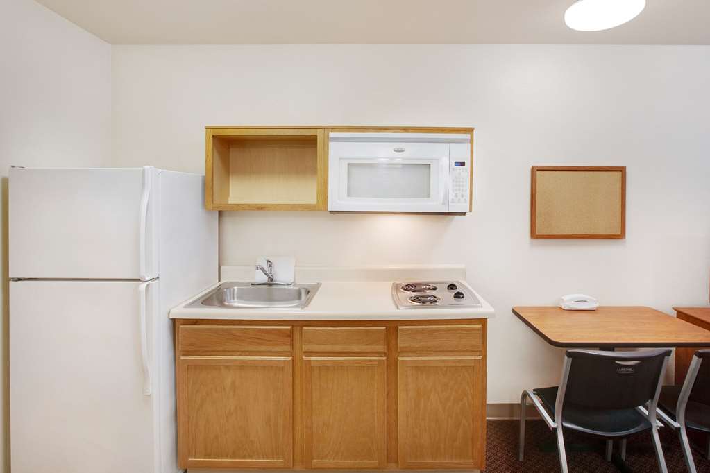 WoodSpring Suites Texas City - photo 8