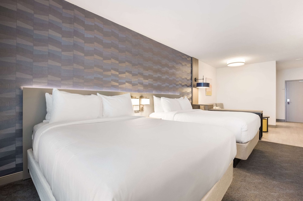 Comfort Inn & Suites Gaylord - photo 18