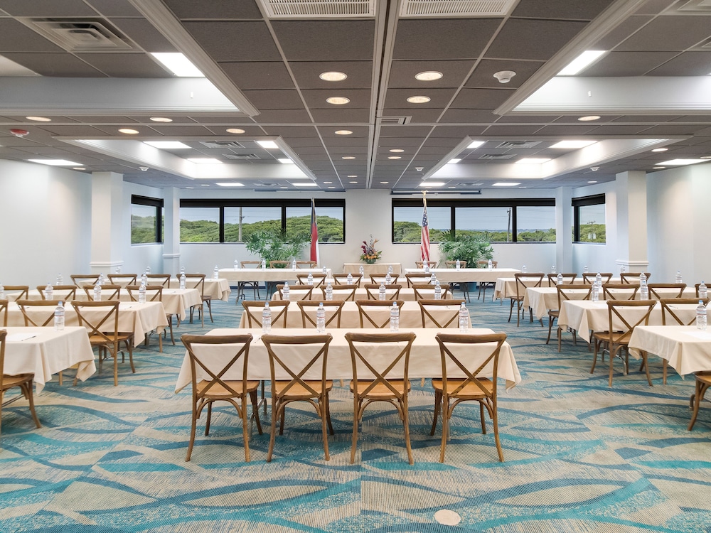 Crystal Coast Oceanfront Hotel - photo 20