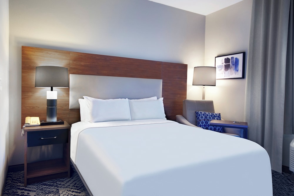 Candlewood Suites Buffalo Amherst by IHG - photo 11