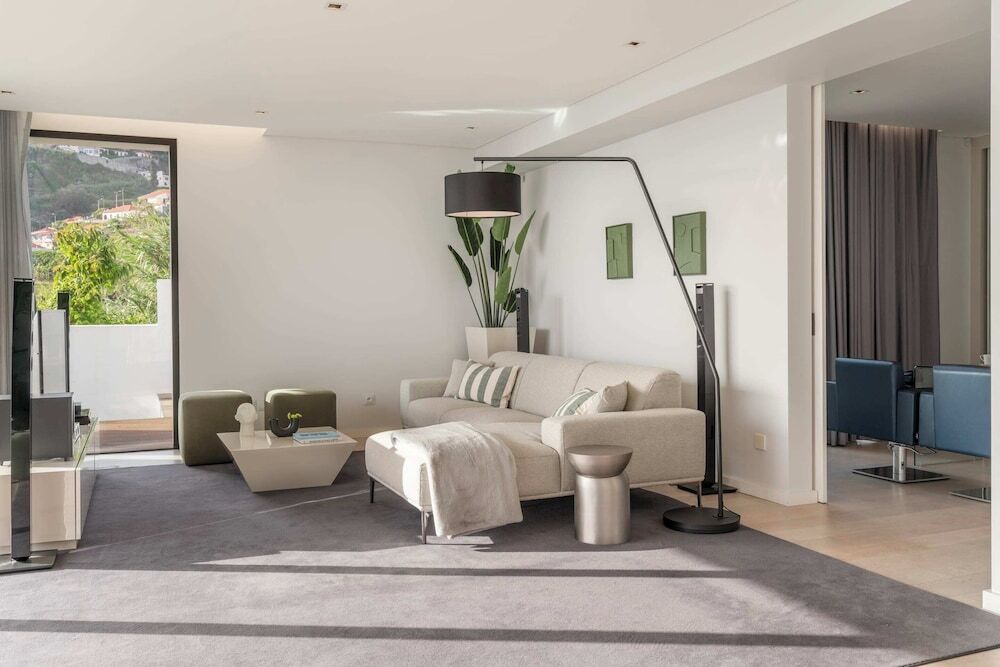 Luxury Holidays in Madeira Vila Lazareto — 4-Star Luxury Hotel in Funchal, Portugal