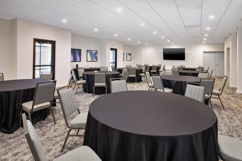 Staybridge Suites Grand Rapids South by IHG - photo 35