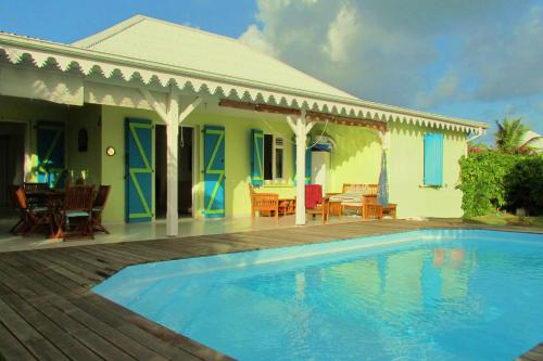Villa avec piscine proche plage MQSL11 — 4-Star Luxury Hotel in Sainte-Luce, Martinique