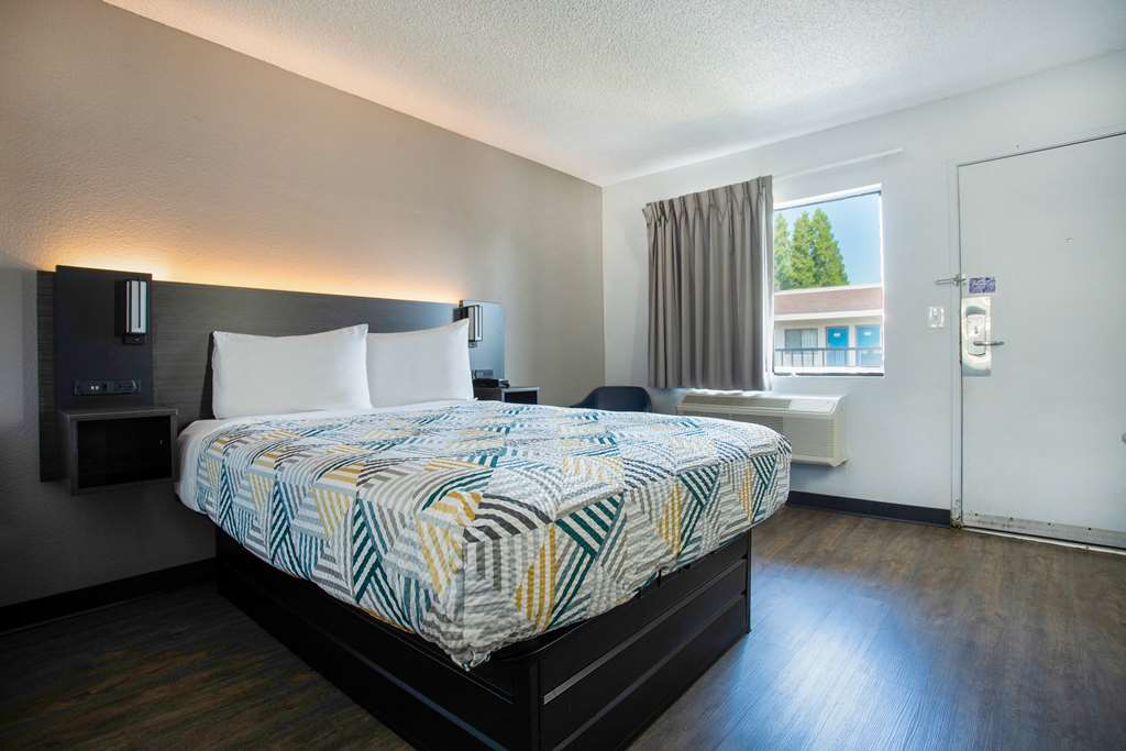 Motel 6 Salem OR - photo 18
