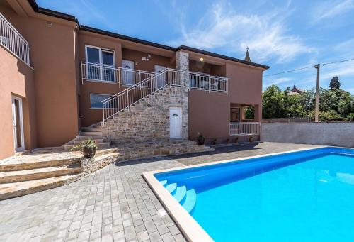 Villa Valtrazza — 4-Star Luxury Hotel in Tar, Croatia