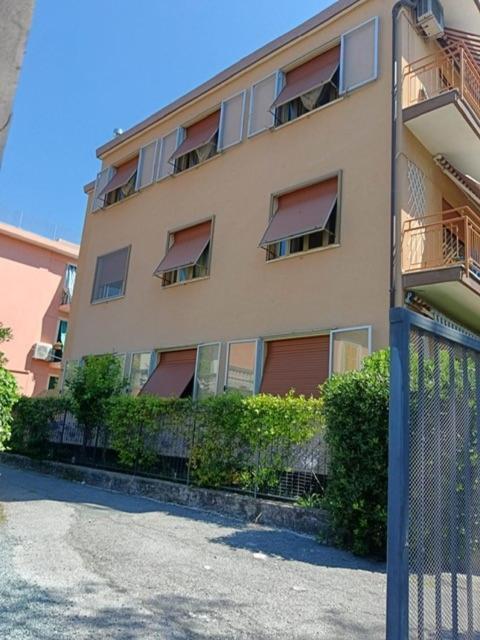Il Glicine Vicino Al Mare — hotel in Albisola Marina