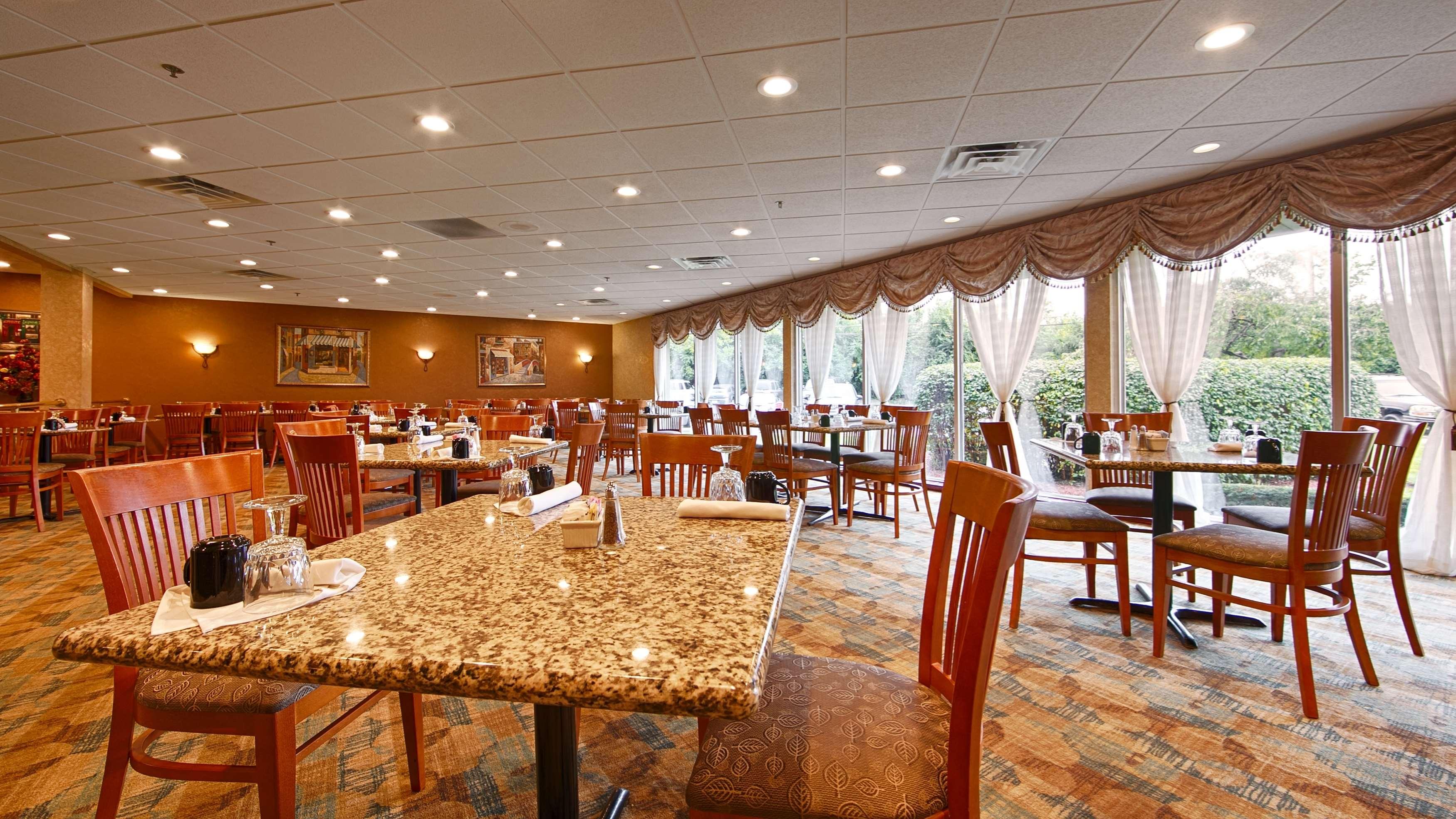 Best Western Plus Chicago Hillside - photo 16