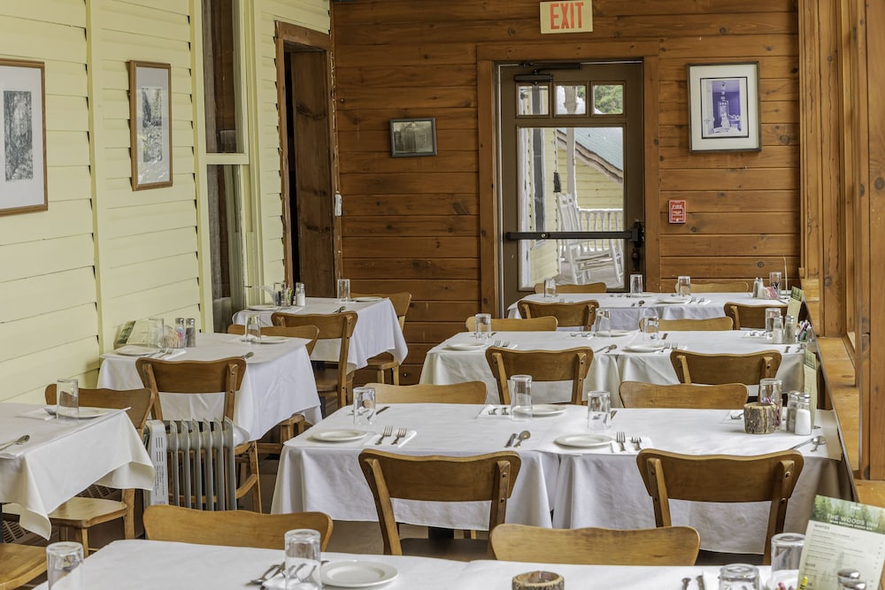 The Woods Inn in Madison, United States