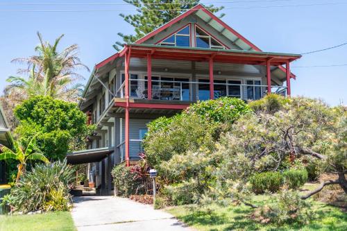 Spook’s Point oceanstays — Yamba — photo 5