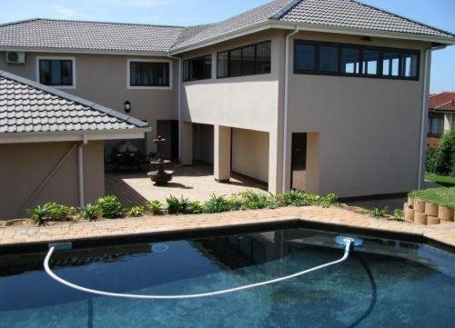 Avalon Guest House Bed & Breakfast — 4-Star Luxury Hotel in Amanzimtoti, South Africa